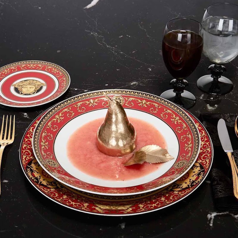 Medusa Modern Dining by Rosenthal meets Versace