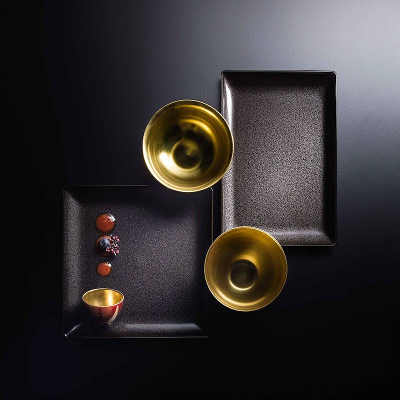 Noir Pailleté by Jaune de Chrome