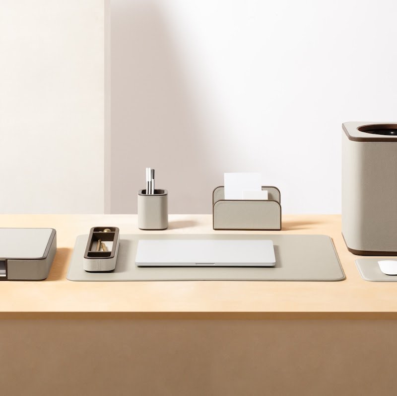 Desk Set by Giobagnara x Poltrona Frau