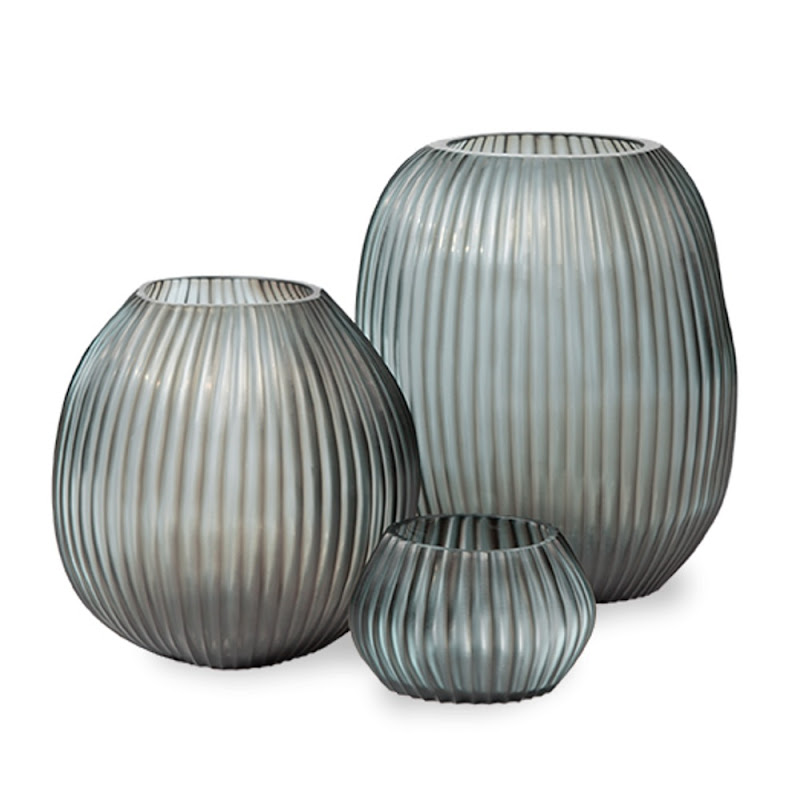 Nagaa Vases Indigo by Guaxs