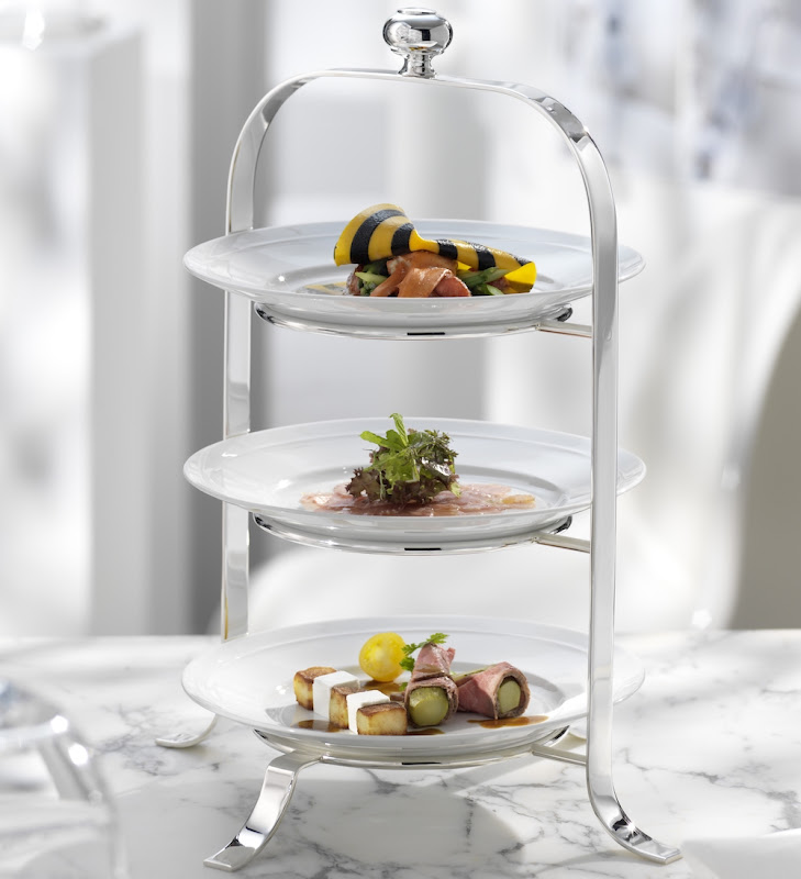 Cake stand by Robbe & Berking