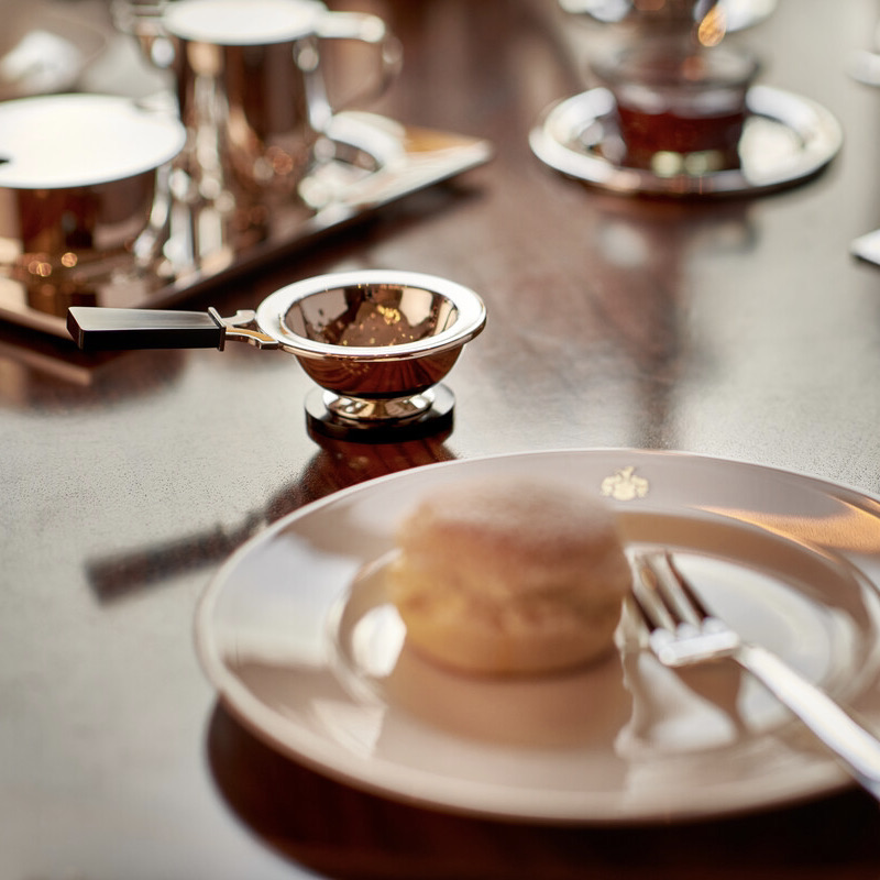 Tea strainer by Robbe & Berking