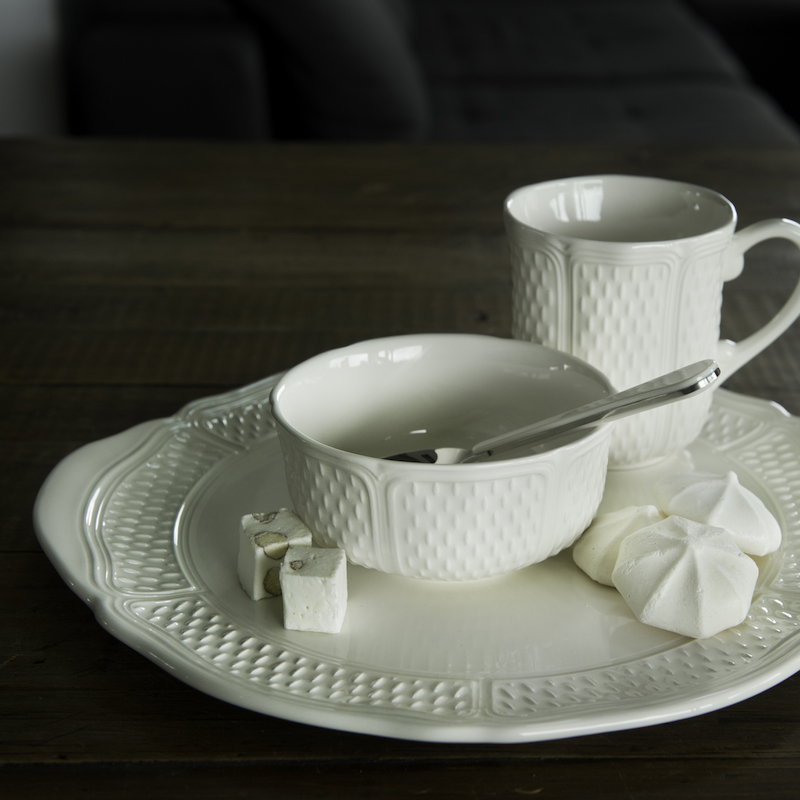 Pont aux Choux Blanc by Gien