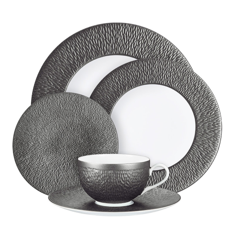 Minéral Irisé Dark Grey by Raynaud