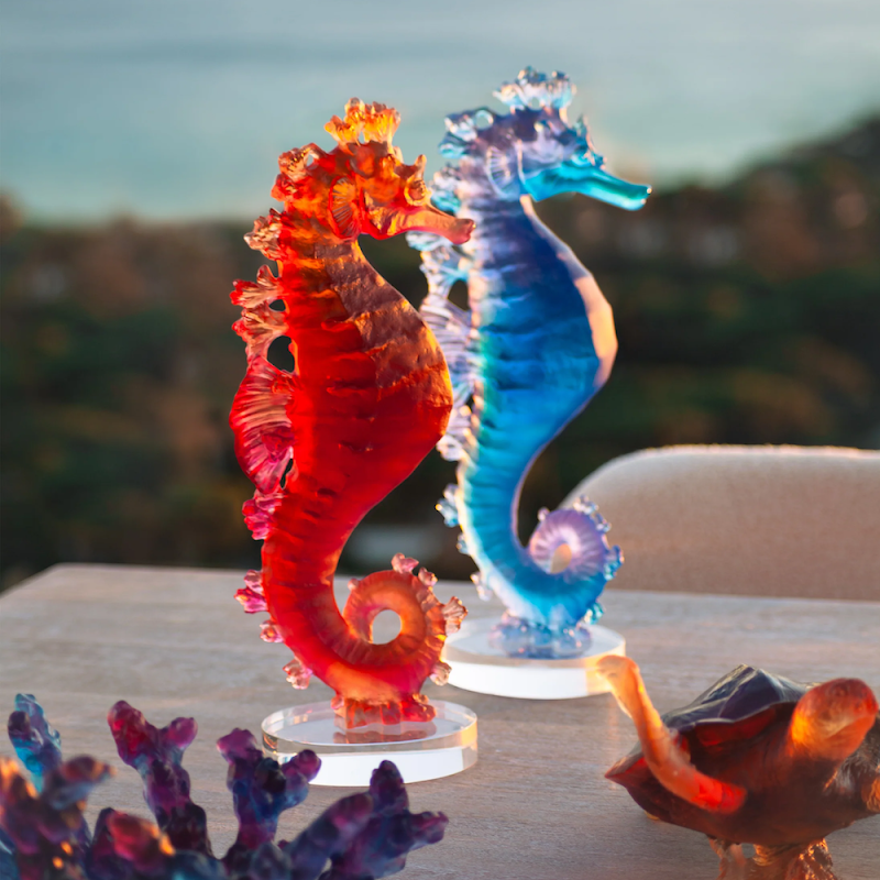 Mer de Corail Seahorse by Daum