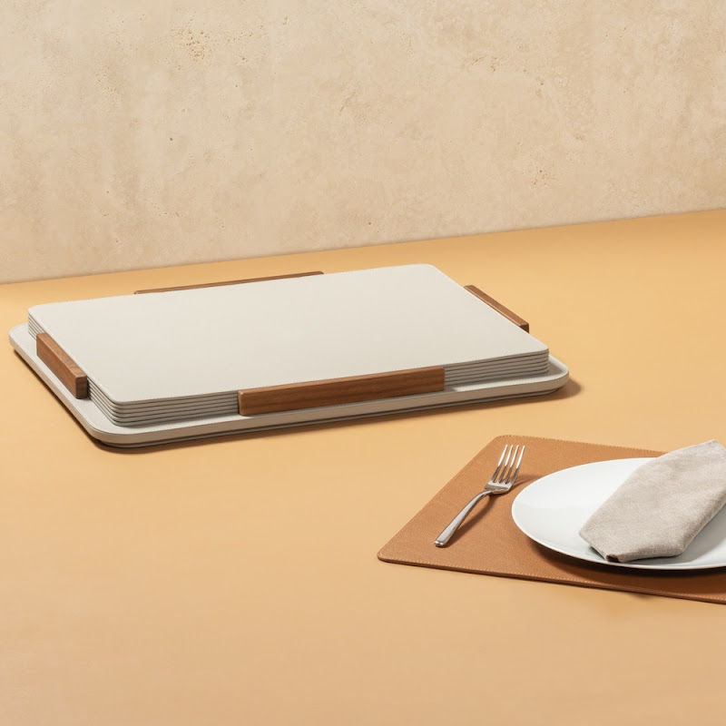 Placemats, Set van 6 met houder by Giobagnara x Poltrona Frau