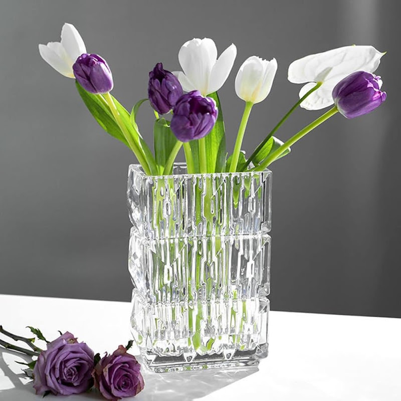 baccarat vase