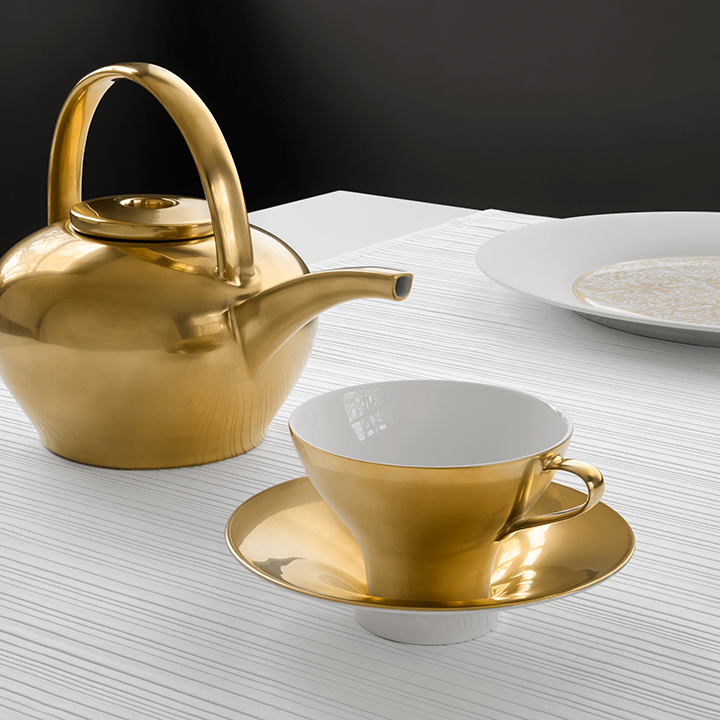 Polite Gold by Hering Berlin